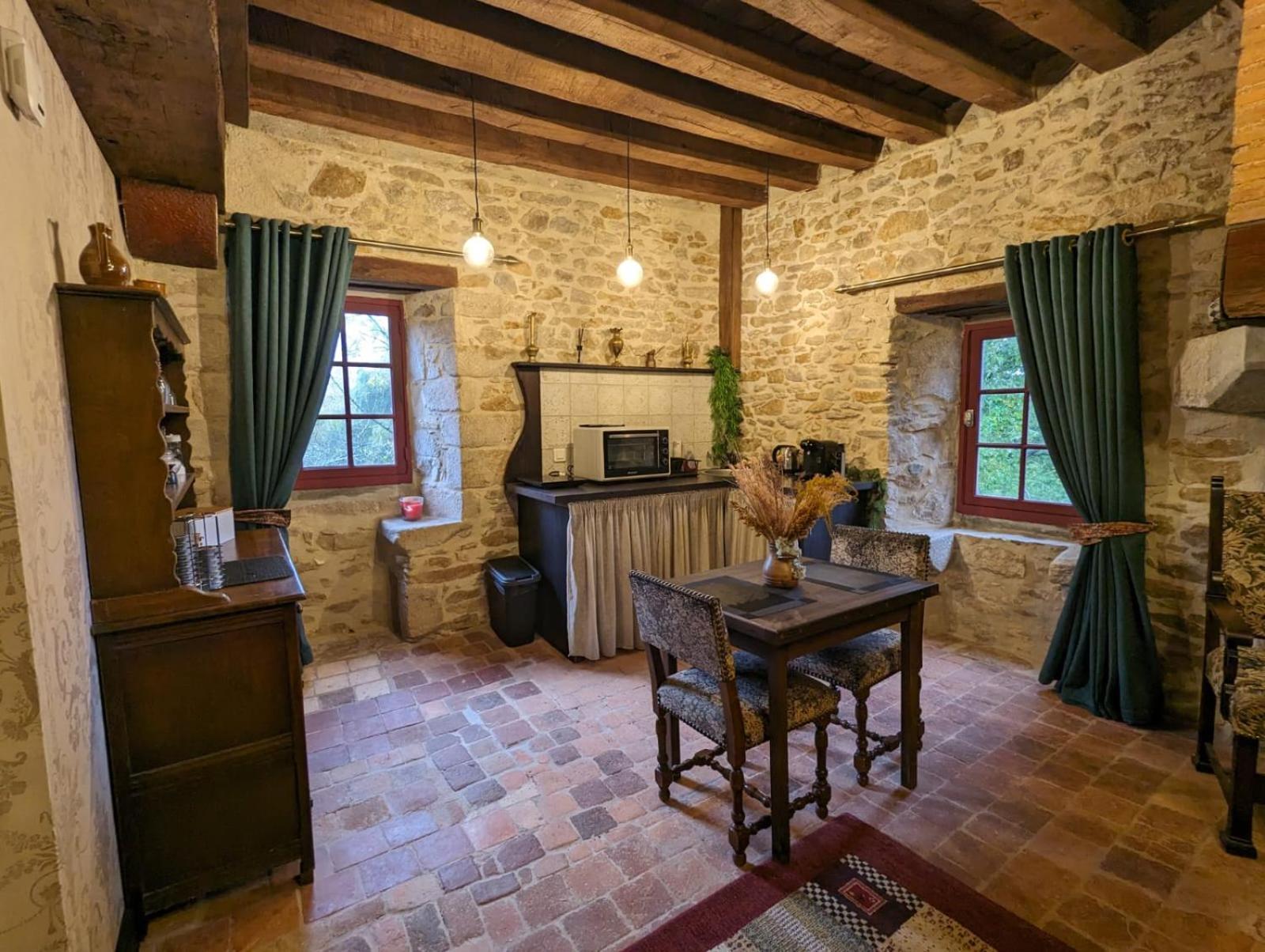 Chateau De Montmagner Apartman Arnac-la-Poste Kültér fotó